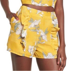 J.O.A NWT Chriselle yellow white floral print ruffle shorts